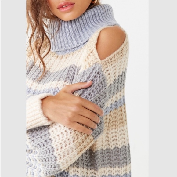 Paris To Jena Oversized Sweater Crochet Cold Shoulder Turtleneck Size S - Picture 9 of 13
